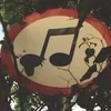 Разбитая музыкальная кассета
