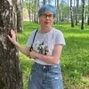 Донна за клавиатурой